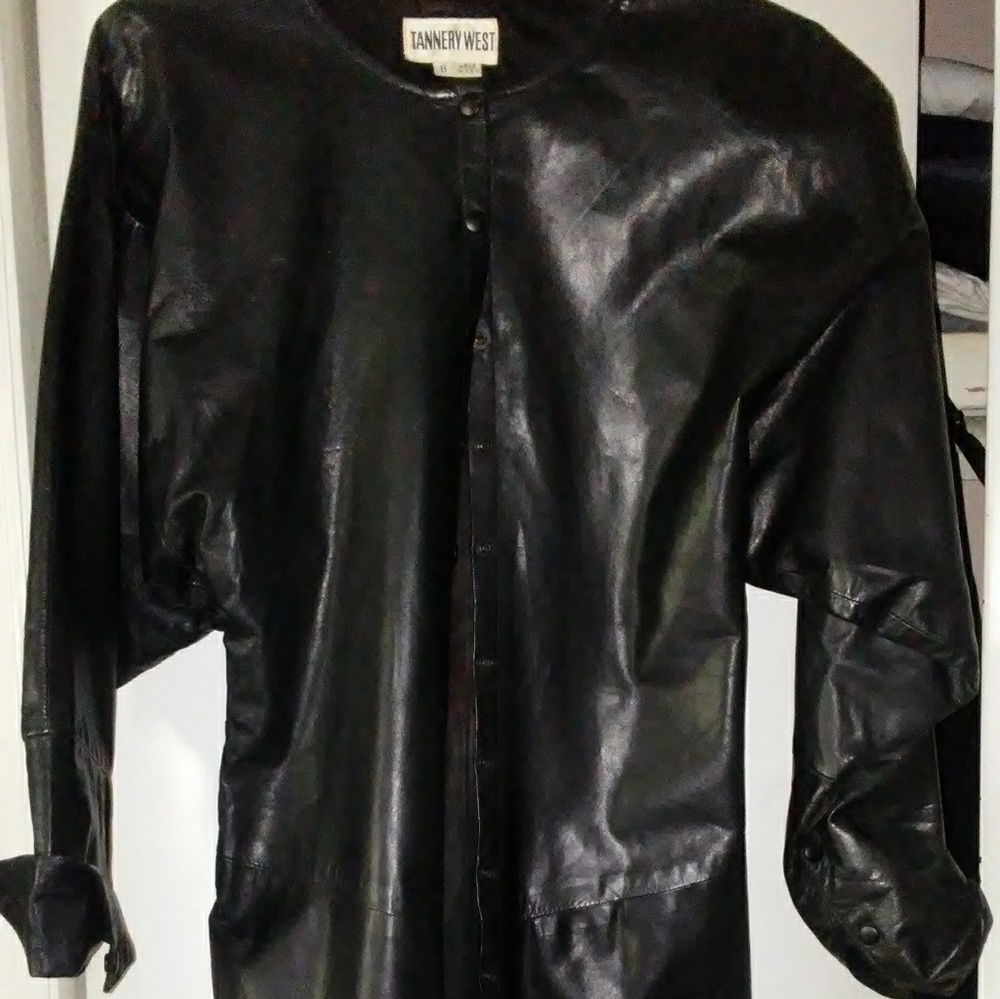 Clothes - Picture 2 of 4
